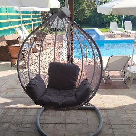 ניאה סקיוני Maria Lemoni Swimming Pool Apartment מראה חיצוני תמונה