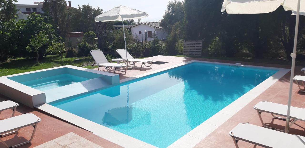 ניאה סקיוני Maria Lemoni Swimming Pool Apartment מראה חיצוני תמונה