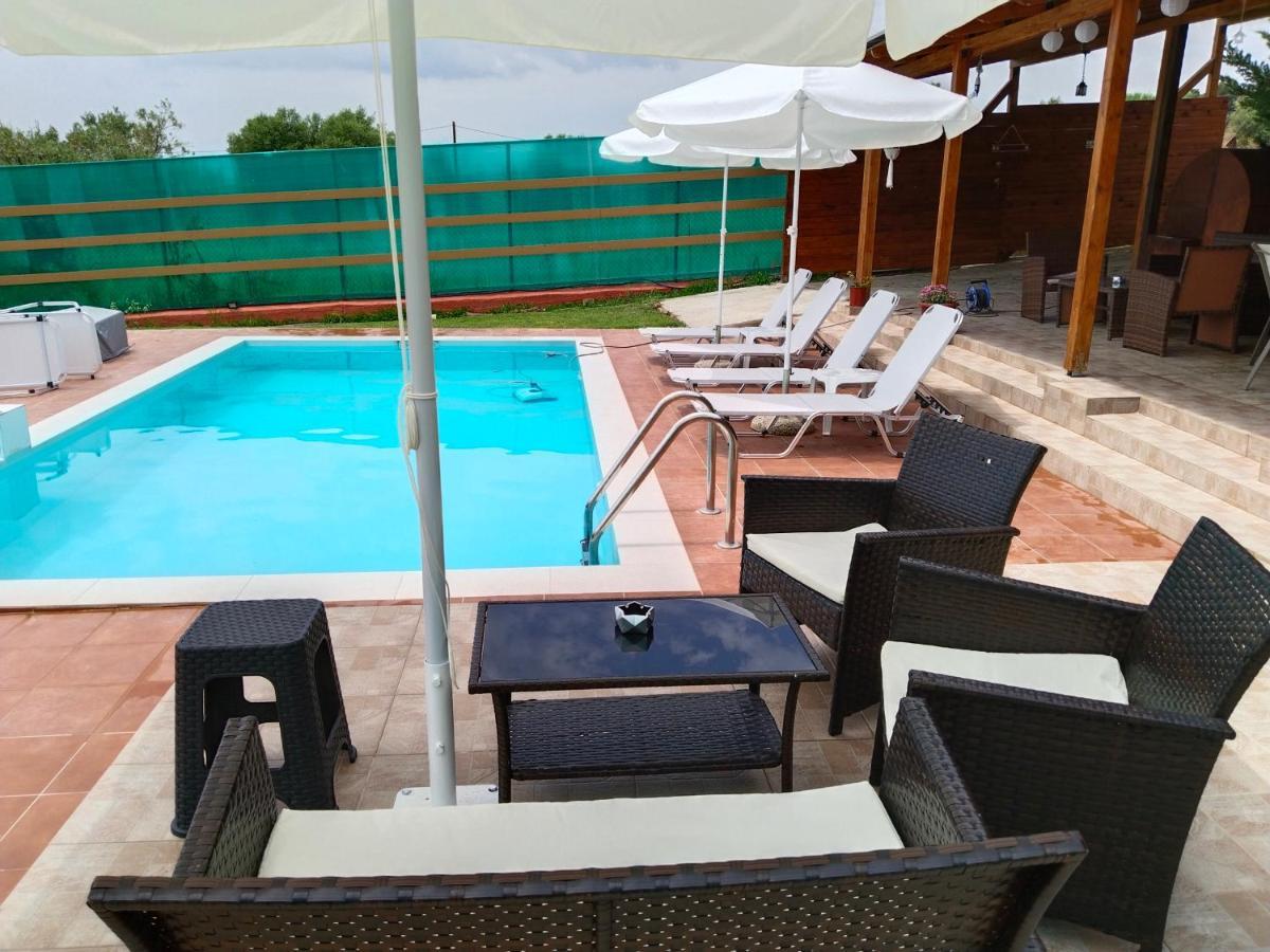 ניאה סקיוני Maria Lemoni Swimming Pool Apartment מראה חיצוני תמונה