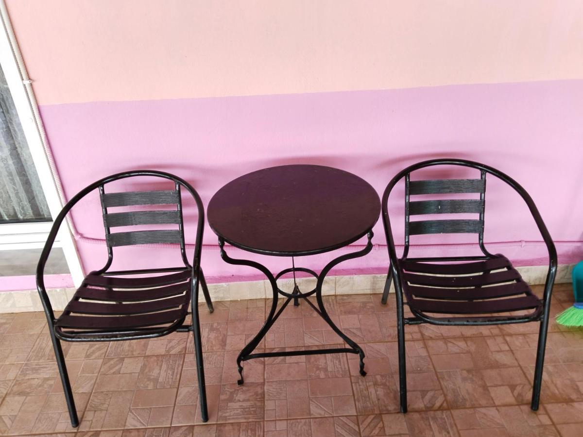 ניאה סקיוני Maria Lemoni Swimming Pool Apartment מראה חיצוני תמונה