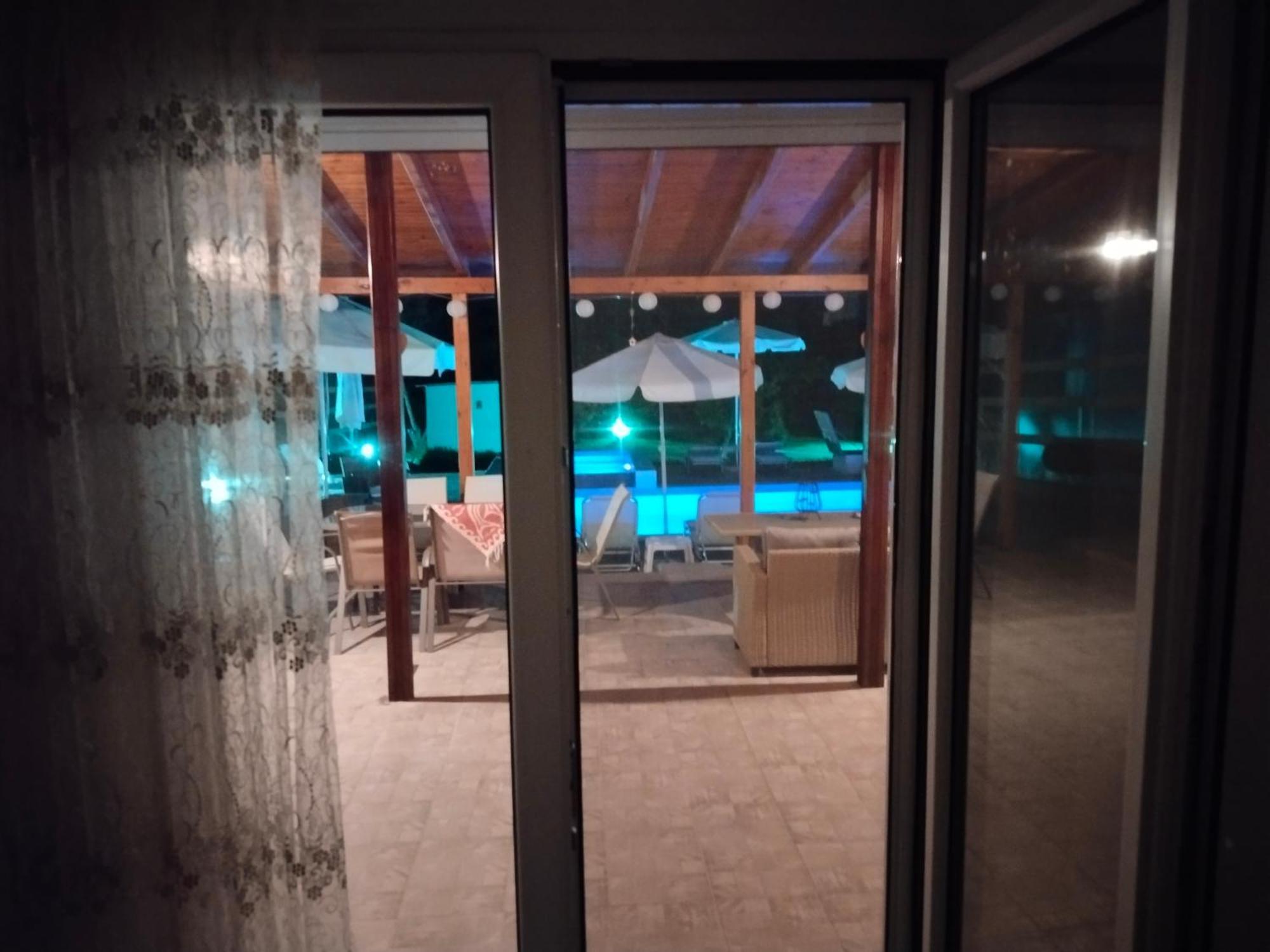 ניאה סקיוני Maria Lemoni Swimming Pool Apartment מראה חיצוני תמונה